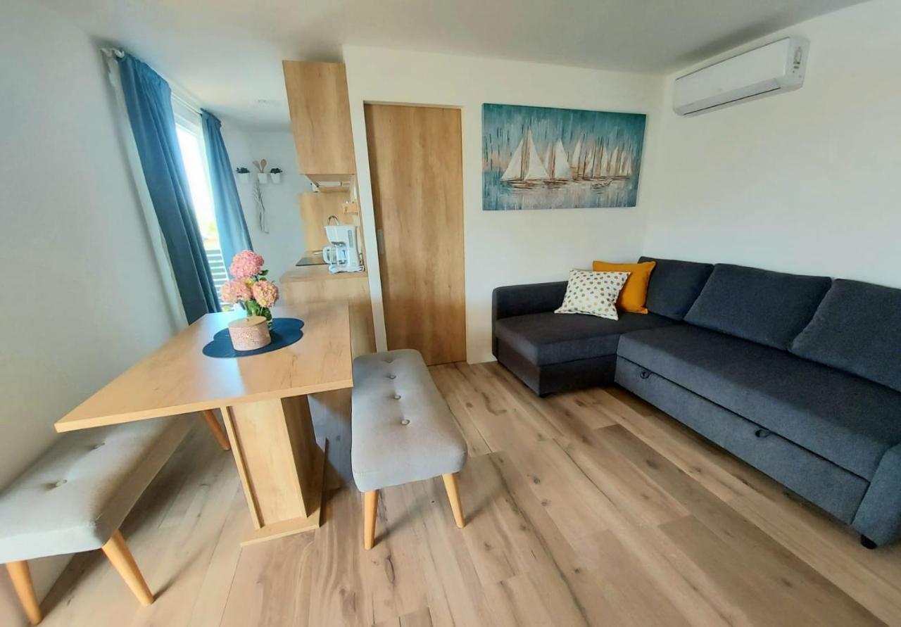 Mobile Homes Charly Tisno Eksteriør bilde