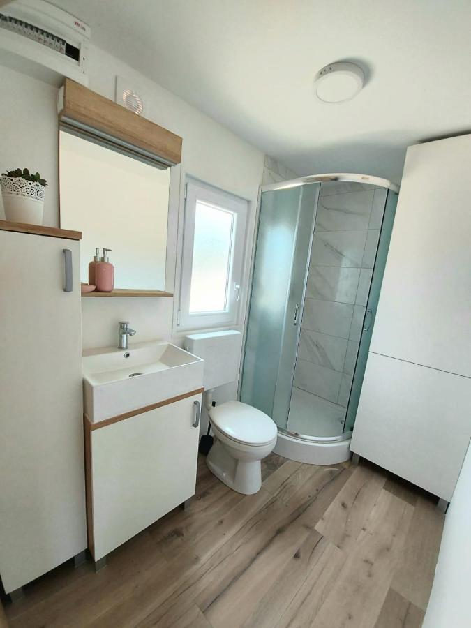 Mobile Homes Charly Tisno Eksteriør bilde